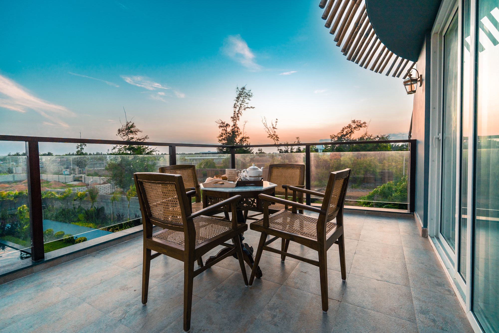 Good Resorts in Ecr for couples