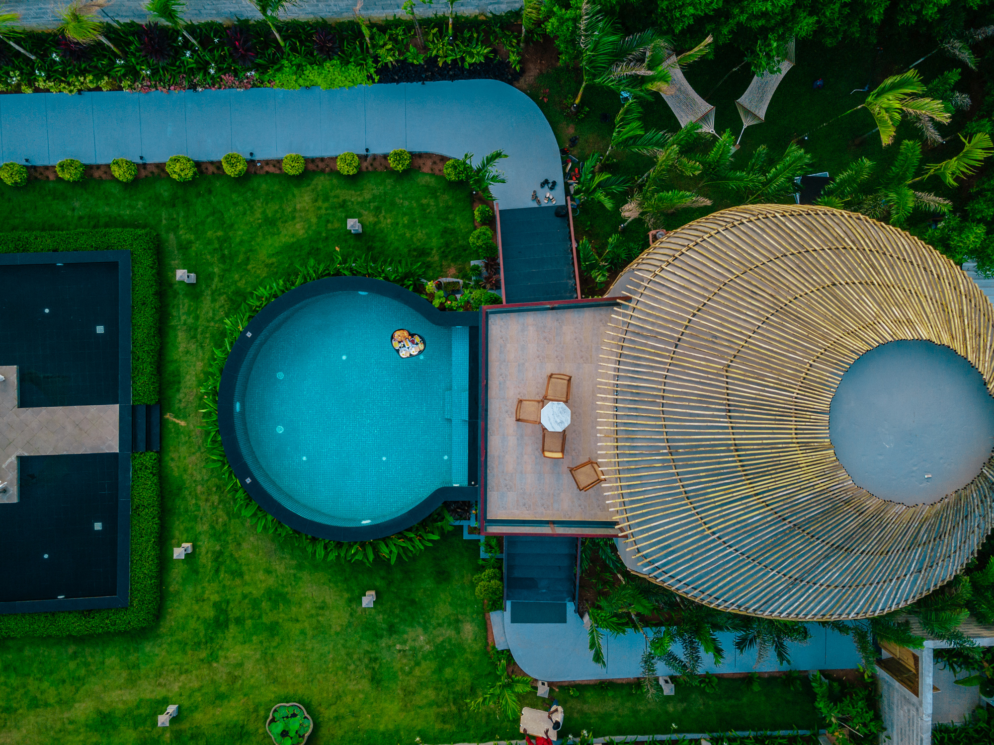 Luxury villa for rent with swimming pool in Mahabalipuram